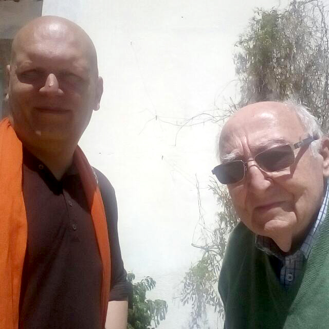 El autor, con Don Alberto Borrás Gabarró. Foto tomada el pasado 1 de Junio en su domicilio.